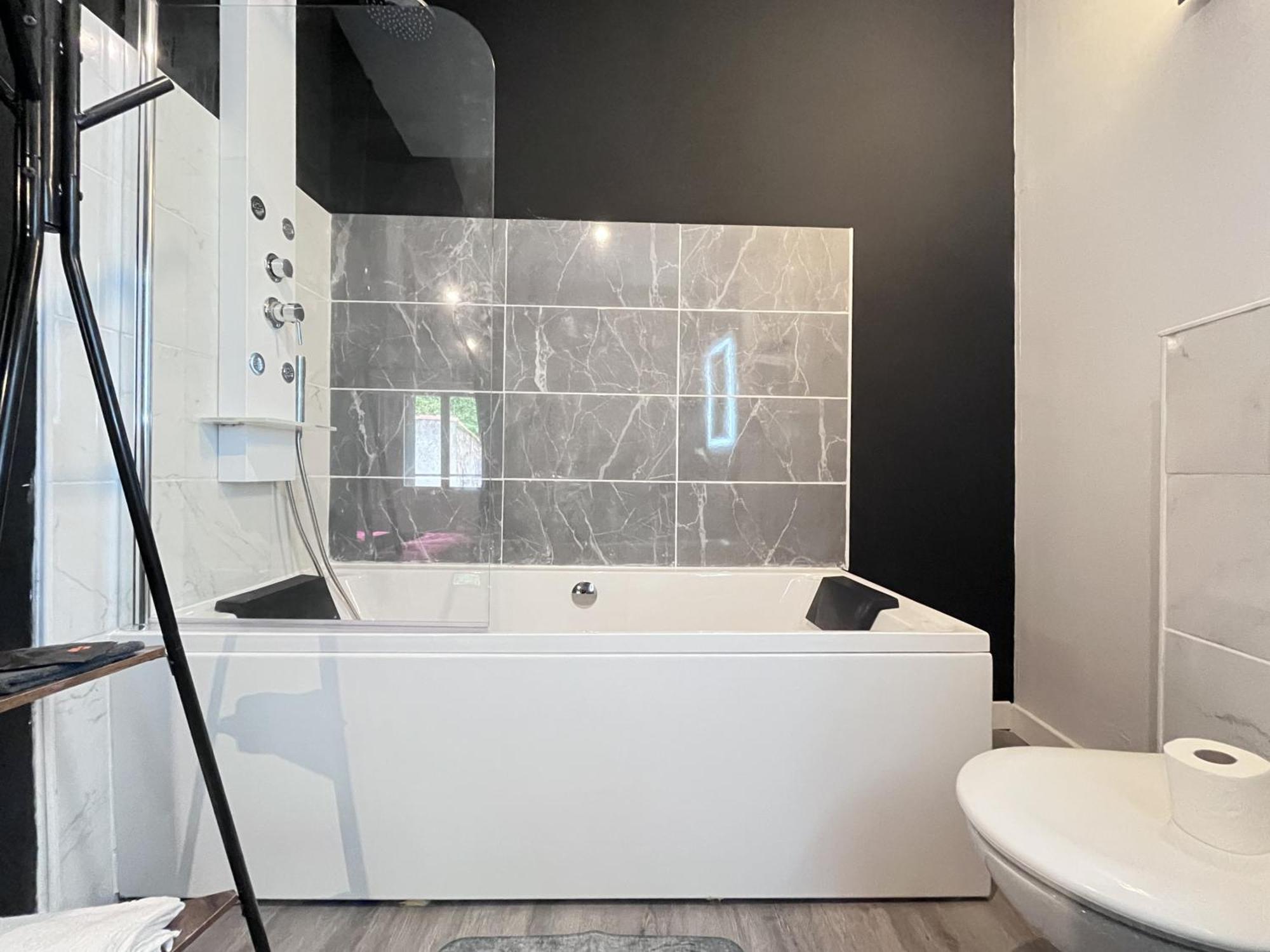 Studio Baignoire Centre Ville Narbonne Buitenkant foto
