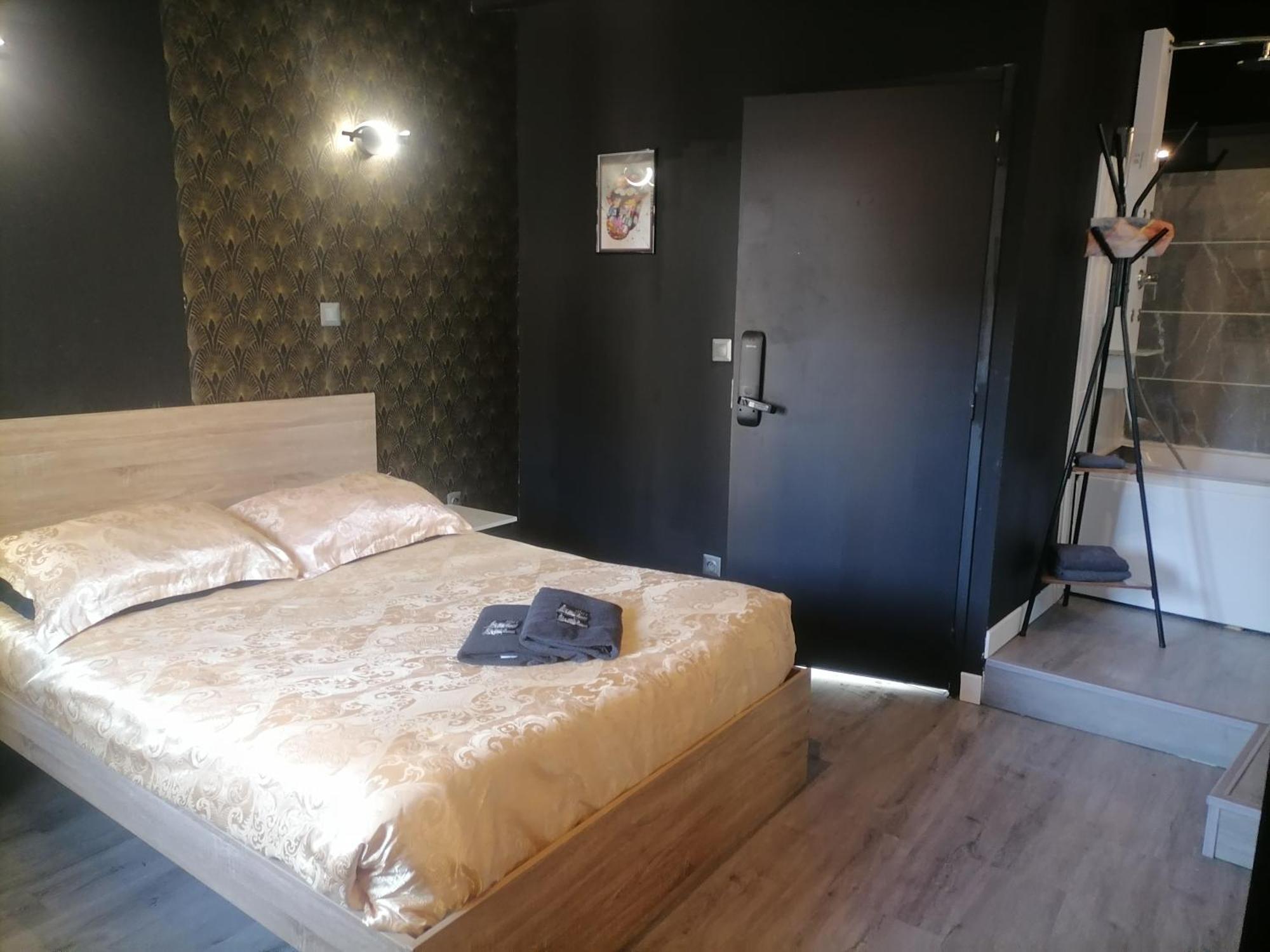 Studio Baignoire Centre Ville Narbonne Buitenkant foto